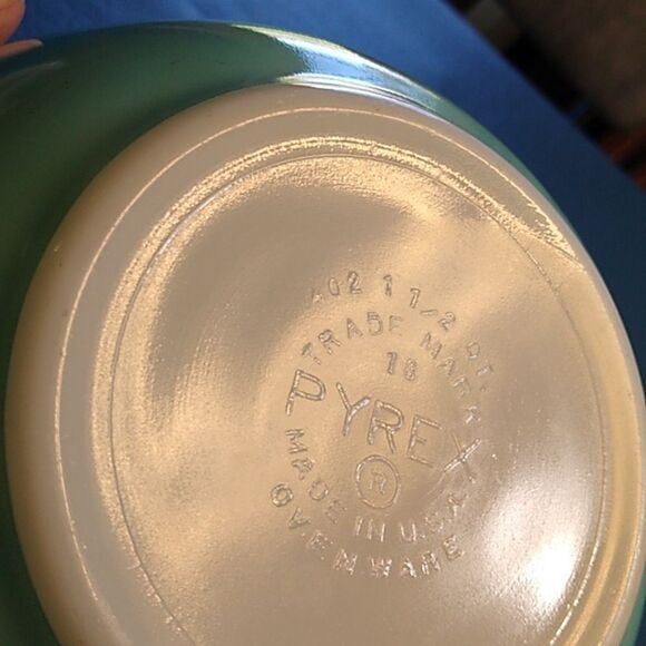 Pyrex Ovenware #402 Blue #18 Bowl 1 1/2 quarts Cottagecore Grandmacore - Picture 5 of 11